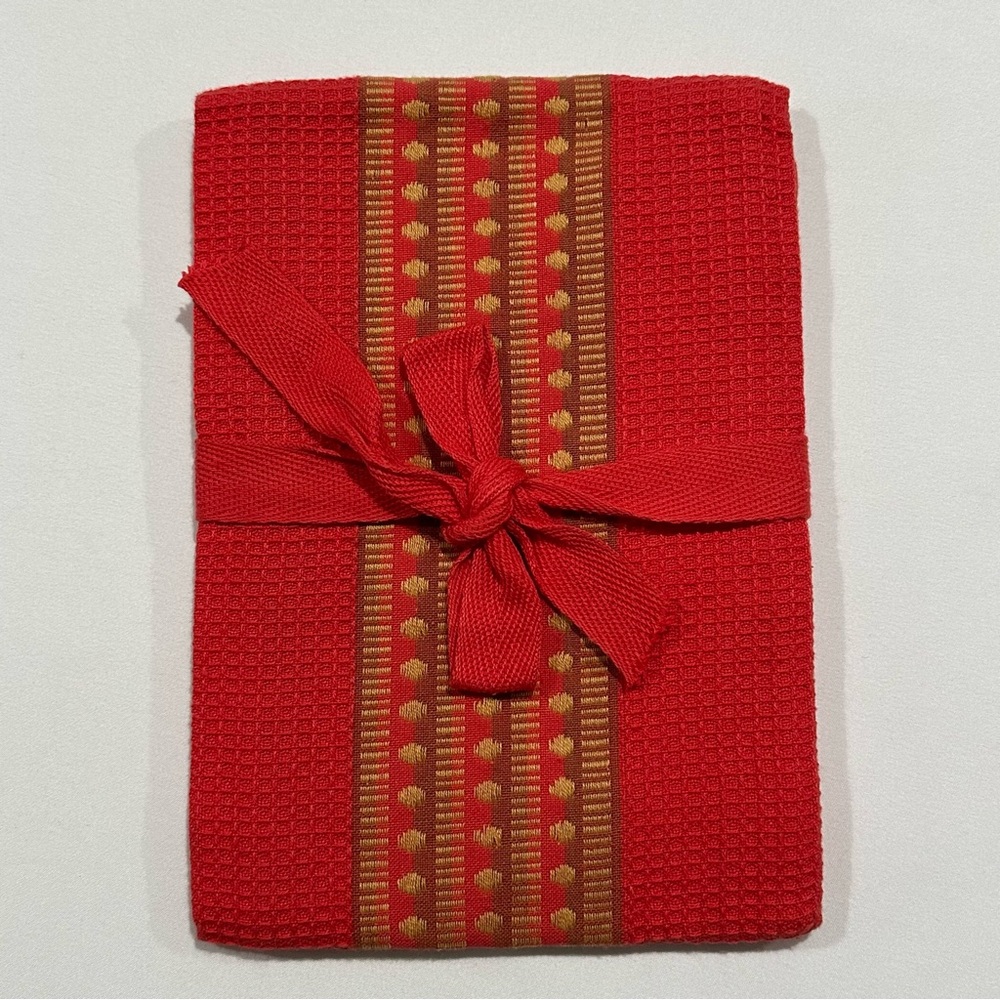 NWOT Tagltd Cotton Dish Towel